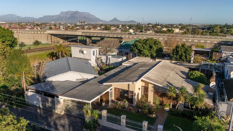 3 Bedroom Property for Sale in Clamhall Western Cape